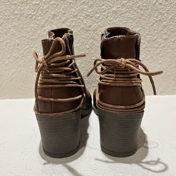 Bamboo Brown Booties Zipper Tie Back Ankle Boots Women's Size 9‎ Faux Leather - Picture 2 of 6